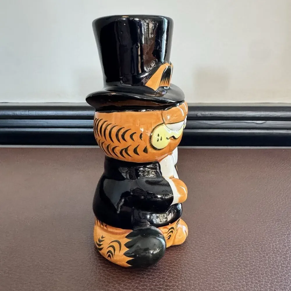 Enesco Garfield Cat Ceramic Figure 1981 Cartoon 4.75” Wedding Tuxedo Graduation